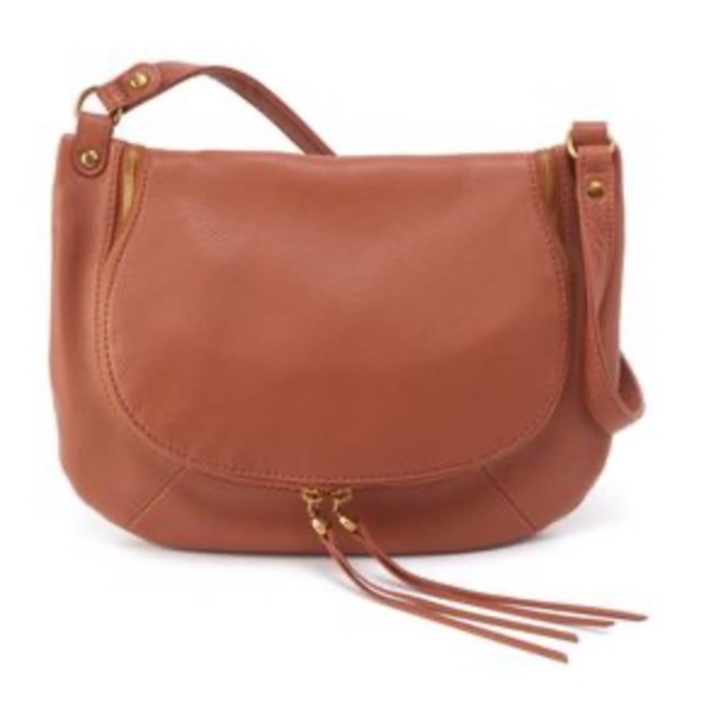 NWT Hobo Fern Medium Shoulder Bag Purse Cashew Tan